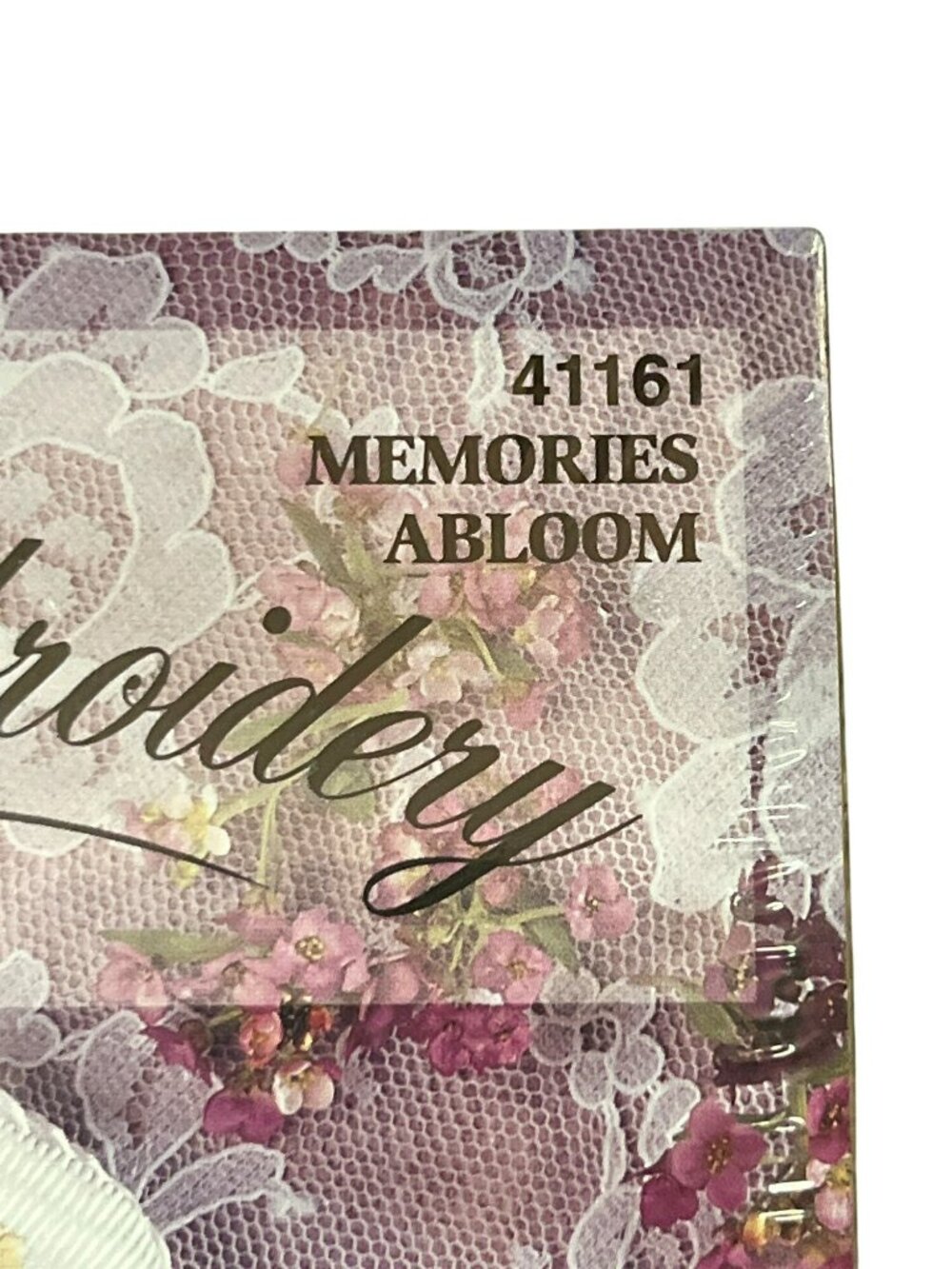 Vintage Bucilla Silk Ribbon Embroidery Kit Memories Abloom Frame 1995 NEW - Picture 2 of 9
